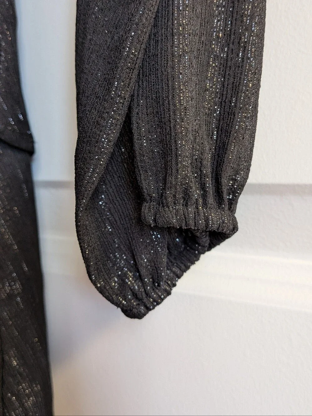 Vera Wang Black Metallic Tiered Long-Sleeve Dress